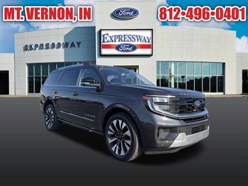 Used 2025 Ford Expedition Platinum w/ Driver's Package AWD/4WD image 4
