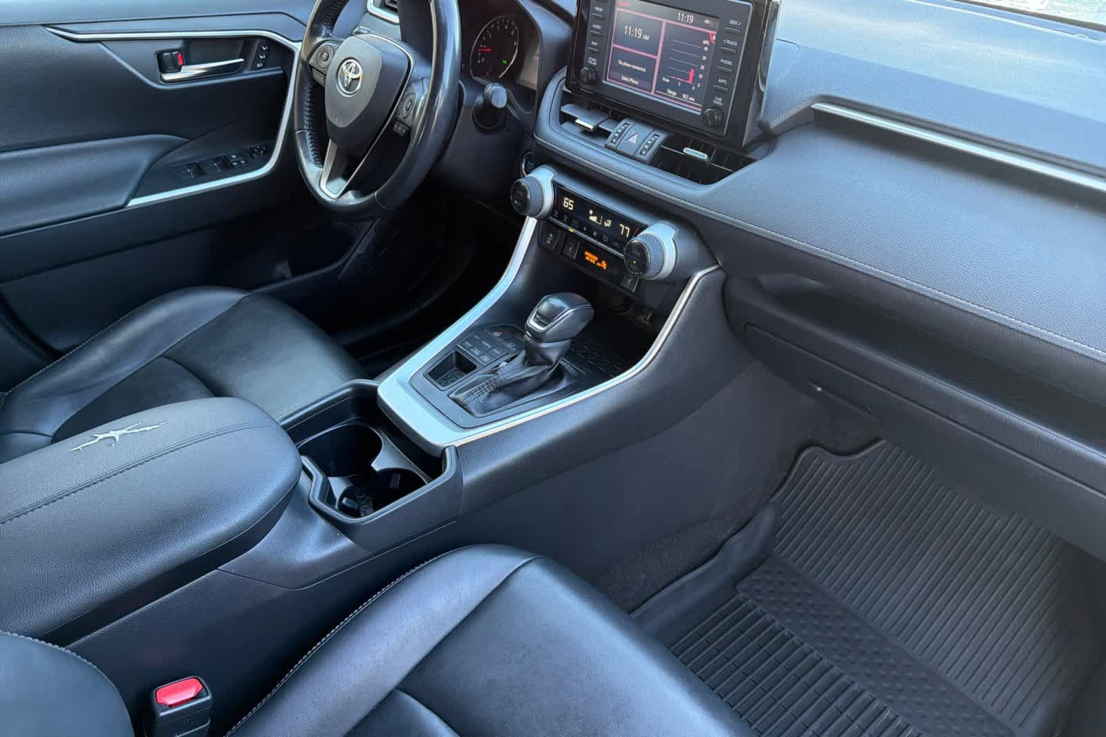 Used 2019 Toyota RAV4 XLE Premium w/ Cold Weather Package AWD/4WD image 17