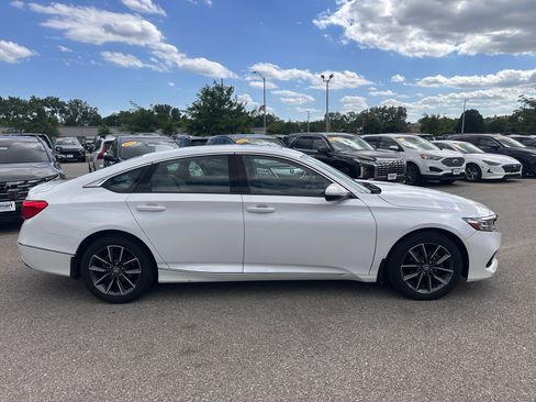 Used 2021 Honda Accord EX-L image 3