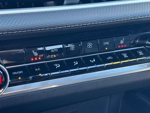 Used 2026 Chevrolet Equinox LT w/ Convenience Package II image 27