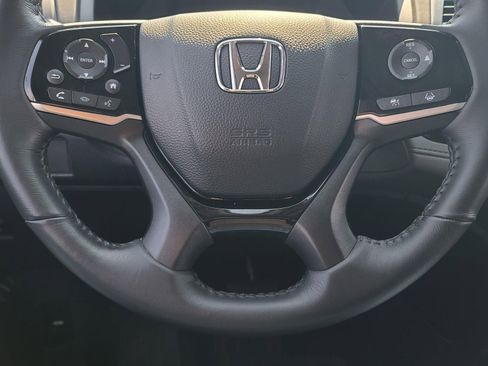 Used 2023 Honda Odyssey Touring image 29