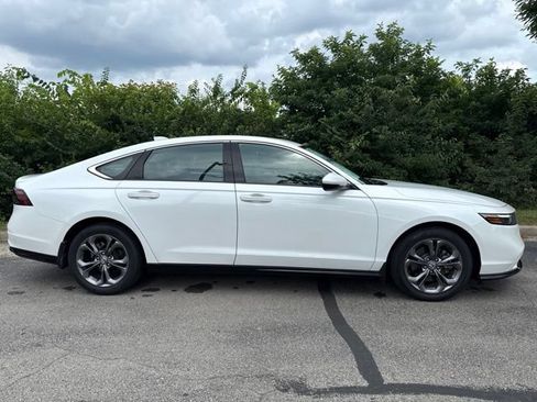 Used 2023 Honda Accord EX-L image 9