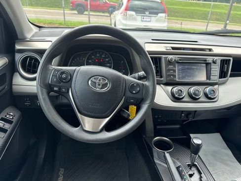 Used 2014 Toyota RAV4 LE FWD image 13