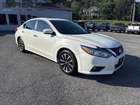 Used 2016 Nissan Altima 2.5 SL w/ Moonroof Package FWD image 9