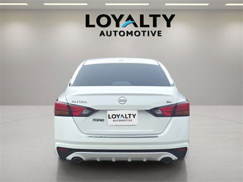 Used 2023 Nissan Altima 2.5 SL image 4