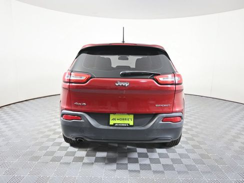 Used 2016 Jeep Cherokee Sport AWD/4WD image 5