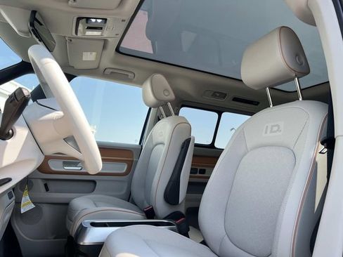 New 2025 Volkswagen ID. Buzz 1st Edition image 15