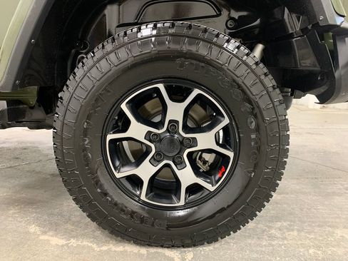 Used 2022 Jeep Wrangler Unlimited Rubicon w/ Steel Bumper Group image 22