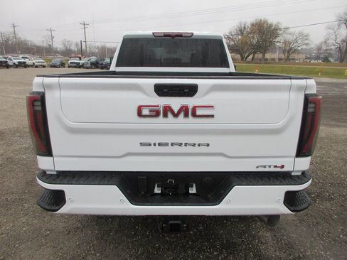 New 2026 GMC Sierra 3500 AT4 AWD/4WD image 5