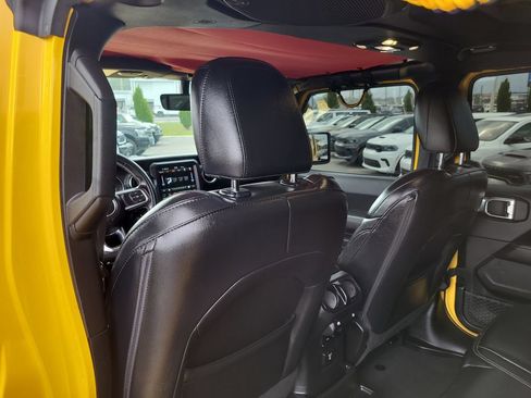 Certified 2019 Jeep Wrangler Unlimited Sahara AWD/4WD image 12