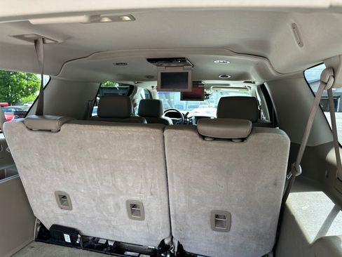 Used 2016 Chevrolet Suburban LTZ AWD/4WD image 13