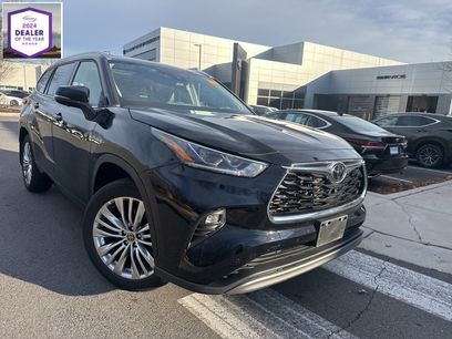 Used 2023 Toyota Highlander Platinum