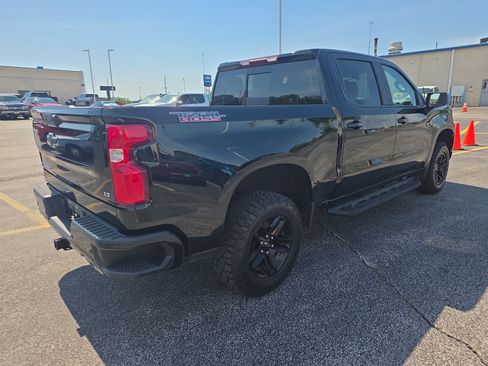 Used 2021 Chevrolet Silverado 1500 LT Trail Boss w/ Convenience Package II AWD/4WD image 4
