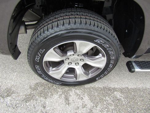 Used 2021 RAM 1500 Laramie image 11