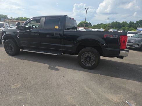 Used 2022 Ford F250 XL w/ STX Appearance Package AWD/4WD image 5