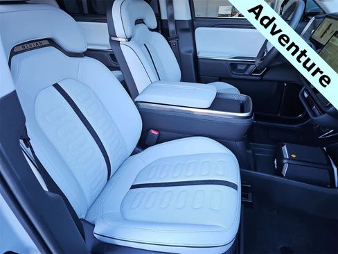 Used 2023 Rivian R1S Adventure image 18