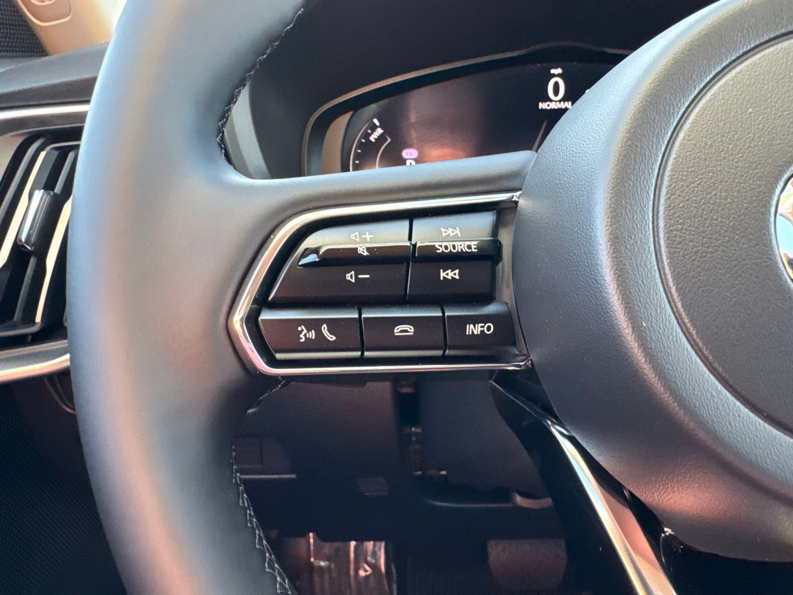 New 2026 MAZDA CX-70 SC AWD/4WD image 23