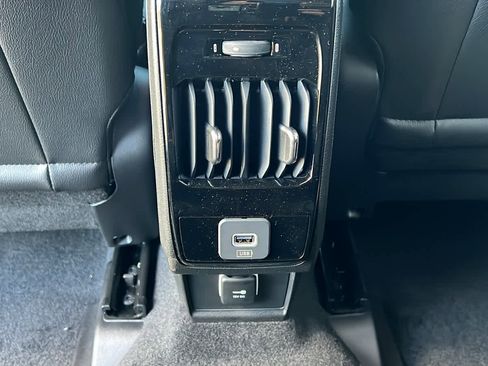 New 2026 Jeep Compass Limited image 25