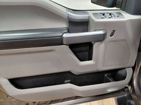 Certified 2019 Ford F150 XLT w/ Equipment Group 302A Luxury AWD/4WD image 40