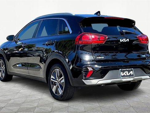 Certified 2022 Kia Niro LXS image 6