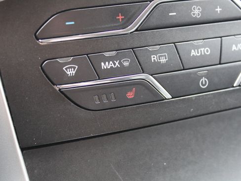 Used 2019 Ford Edge SEL w/ Equipment Group 201A AWD/4WD image 19