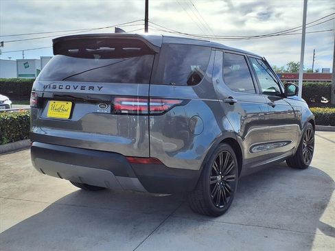 Used 2018 Land Rover Discovery HSE image 2