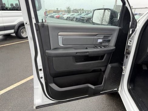 Used 2024 RAM 1500 Classic SLT image 12