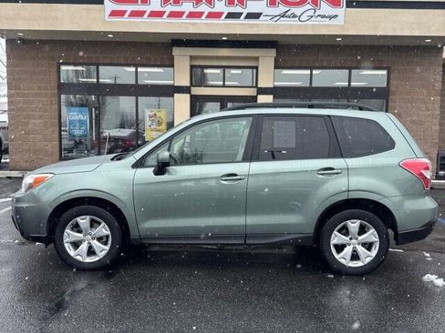 Used 2014 Subaru Forester 2.5i Premium w/ All-Weather Package image 2