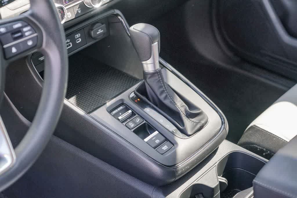 Used 2025 Honda CR-V EX image 14