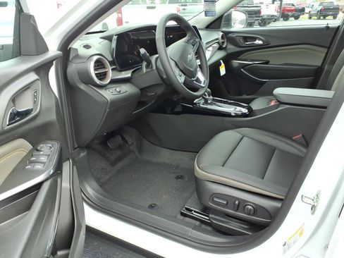 New 2026 Chevrolet Trax ACTIV w/ Driver Confidence Package image 11