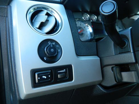 Used 2010 Ford F150 Lariat AWD/4WD image 19