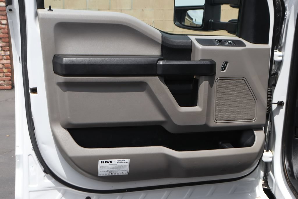 Used 2020 Ford F550 4x4 Regular Cab Super Duty image 18