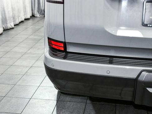 Used 2024 Lexus GX 550 w/ Accessory Package (Z1) AWD/4WD image 90