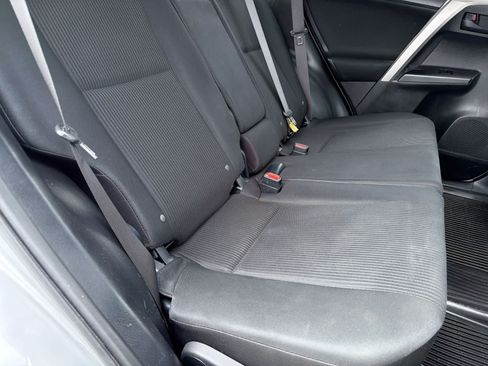 Used 2018 Toyota RAV4 LE w/ All Weather Liner Package AWD/4WD image 21