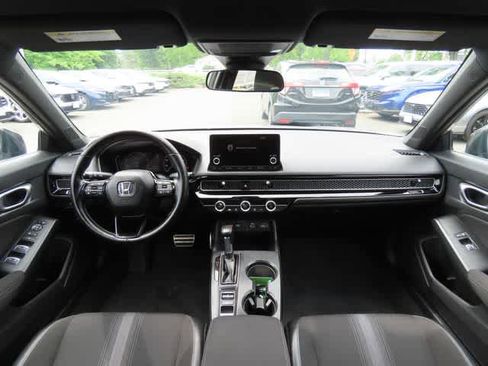 Used 2023 Honda Civic Sport image 17