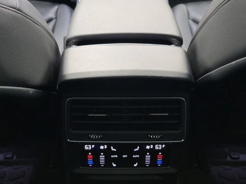 Used 2023 Audi Q7 3.0T Prestige AWD/4WD image 31