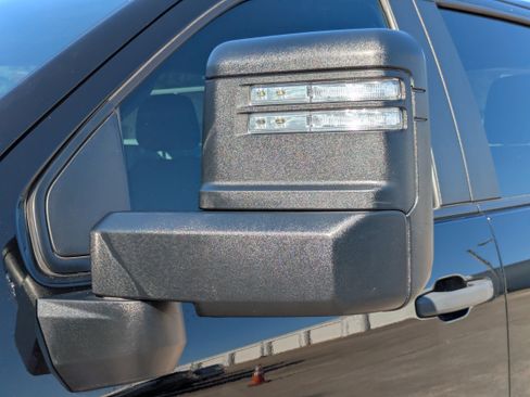 Used 2024 Chevrolet Silverado 2500 Custom w/ Custom Value Package image 32