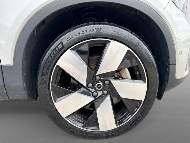 Certified 2023 Volvo C40 P8 Recharge Ultimate w/ Protection Package Premier AWD/4WD image 22