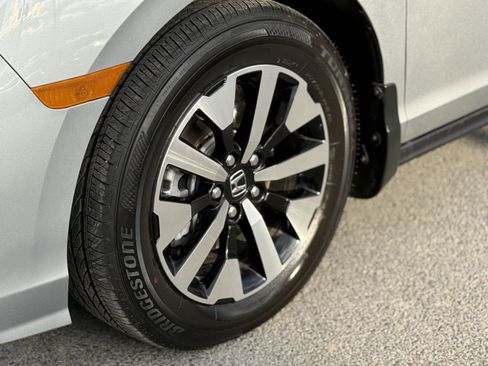 Certified 2026 Honda Odyssey EX-L image 11