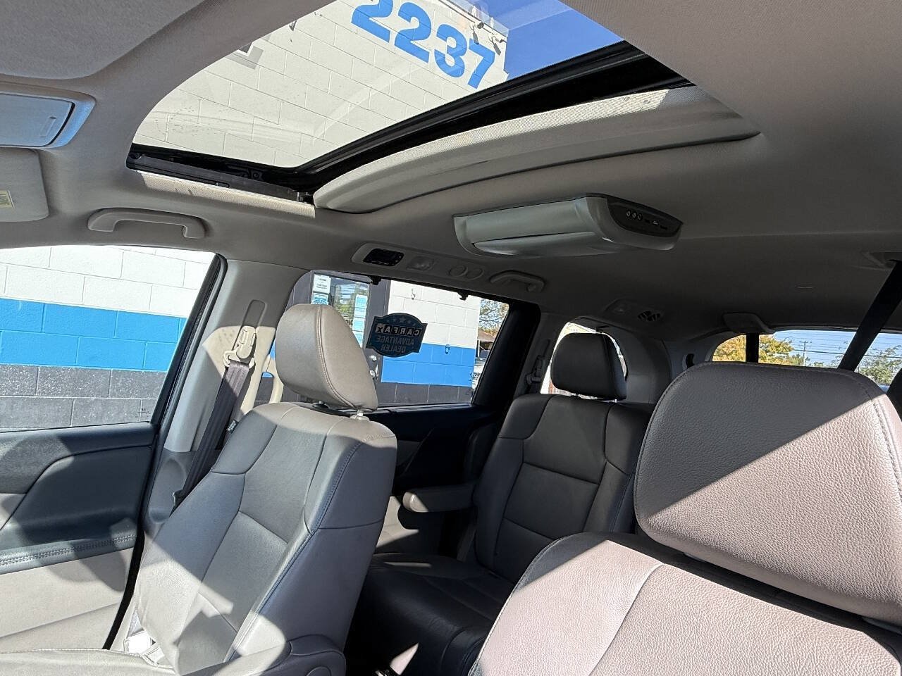 Used 2015 Honda Odyssey EX-L image 9