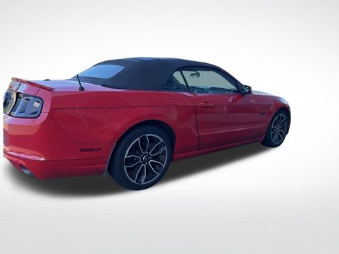 Used 2013 Ford Mustang GT Premium RWD image 4