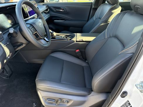 New 2026 Toyota Crown XLE image 24