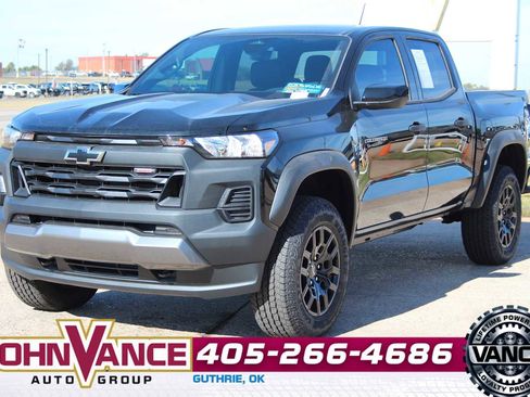 Used 2026 Chevrolet Colorado Trail Boss image 3