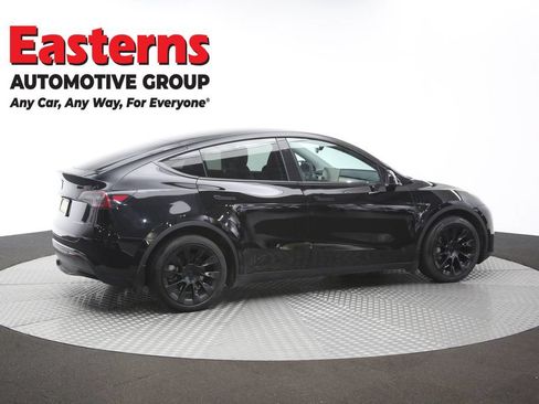 Used 2024 Tesla Model Y Long Range AWD/4WD image 37