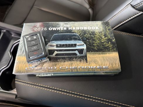 New 2026 Jeep Grand Cherokee L Limited AWD/4WD image 21