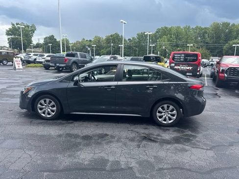 Used 2024 Toyota Corolla LE FWD image 8