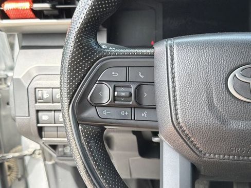 Used 2024 Toyota Tacoma SR image 22