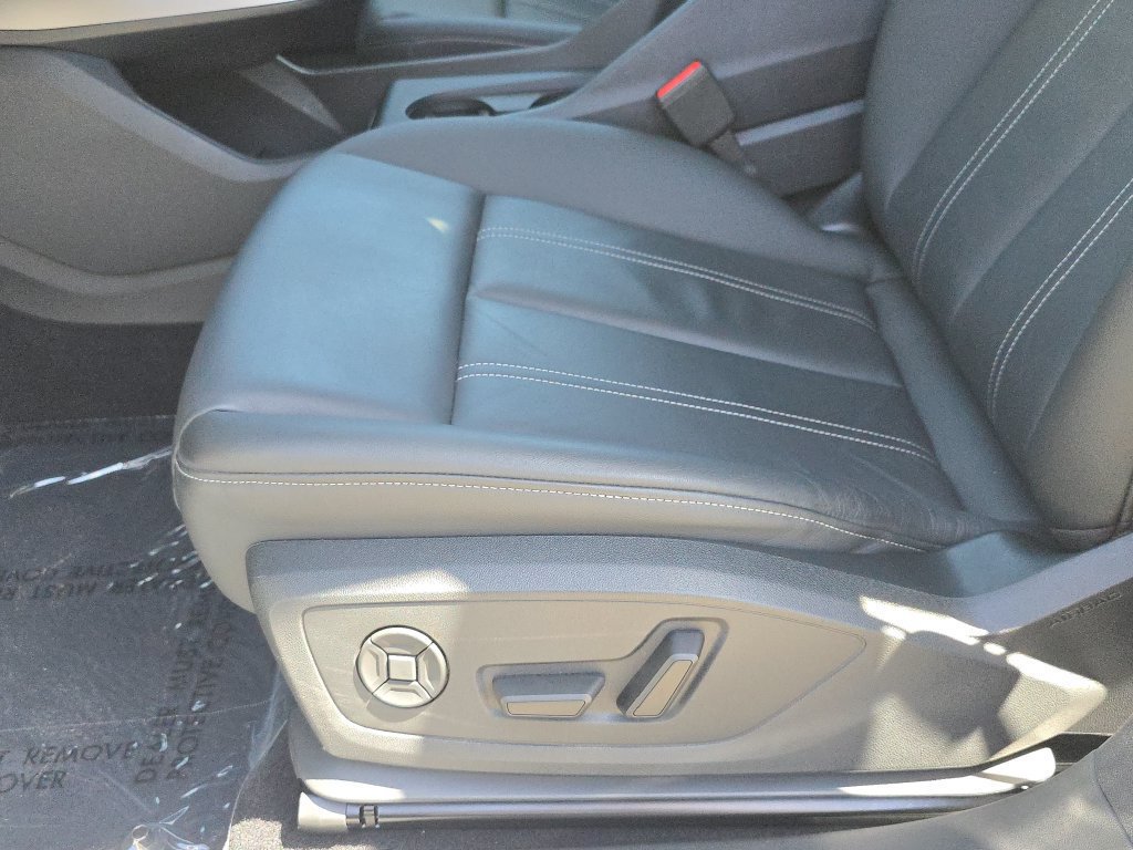 Used 2024 Audi Q4 e-tron Prestige w/ Black Optic Package AWD/4WD image 20