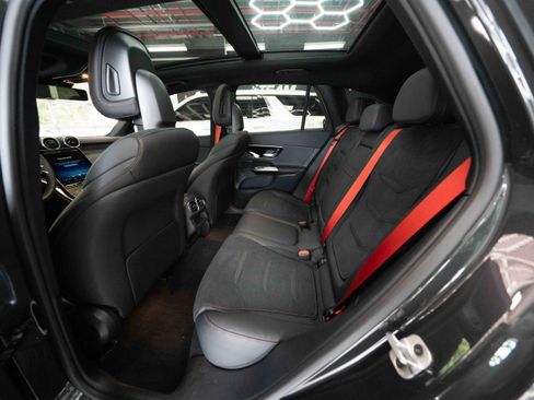 Used 2025 Mercedes-Benz GLC 43 AMG 4MATIC image 23