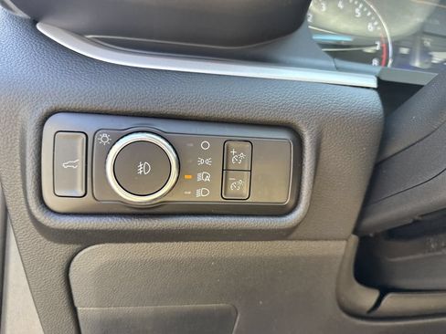 Used 2023 Ford Explorer XLT w/ Equipment Group 202A AWD/4WD image 24